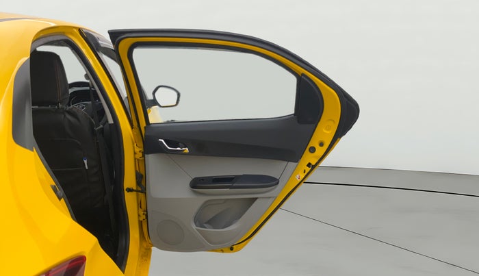 2020 Tata Tiago XZ PLUS PETROL, Petrol, Manual, 10,235 km, RHS Rear Door