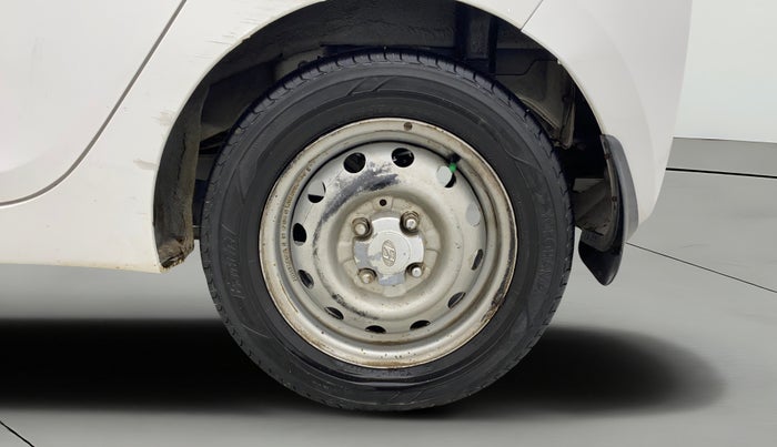 2018 Hyundai Eon ERA +, CNG, Manual, 86,223 km, Left Rear Wheel