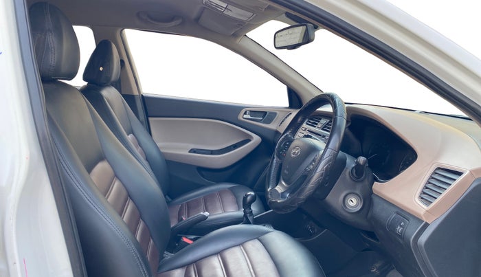 2015 Hyundai Elite i20 SPORTZ 1.2, Petrol, Manual, 59,872 km, Right Side Front Door Cabin