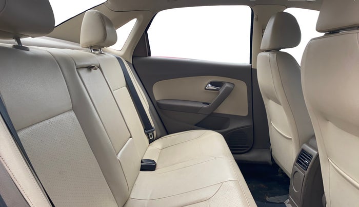 2016 Skoda Rapid 1.5 TDI CR STYLE PLUS AT, Diesel, Automatic, 75,952 km, Right Side Rear Door Cabin