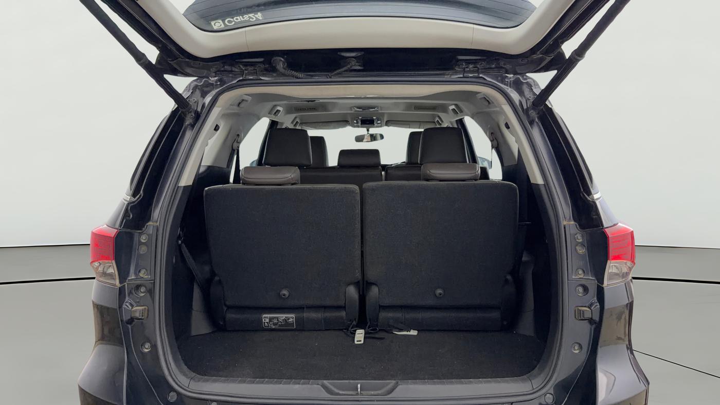 2019 Toyota Fortuner 2.7 4X2 AT, Petrol, Automatic, 24,901 km, Boot Open Zoomed View