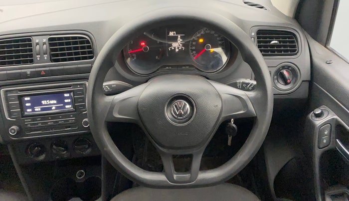 2016 Volkswagen Polo COMFORTLINE 1.2L, Petrol, Manual, 1,00,255 km, Steering Wheel Close Up