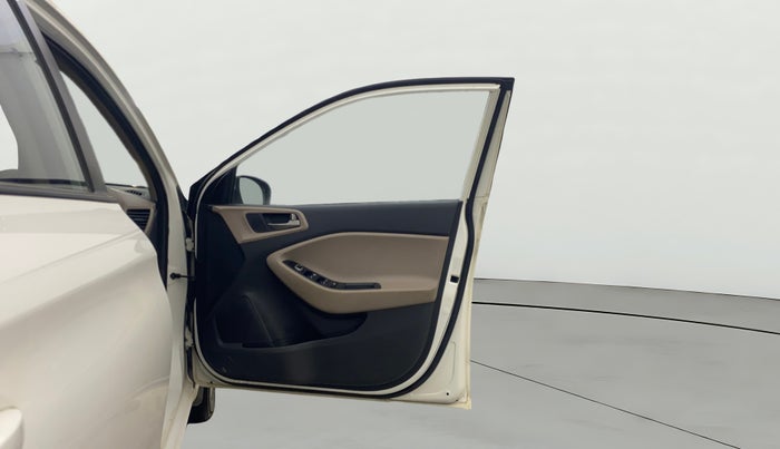 2016 Hyundai Elite i20 MAGNA 1.2, Petrol, Manual, 44,483 km, RHS Front Door