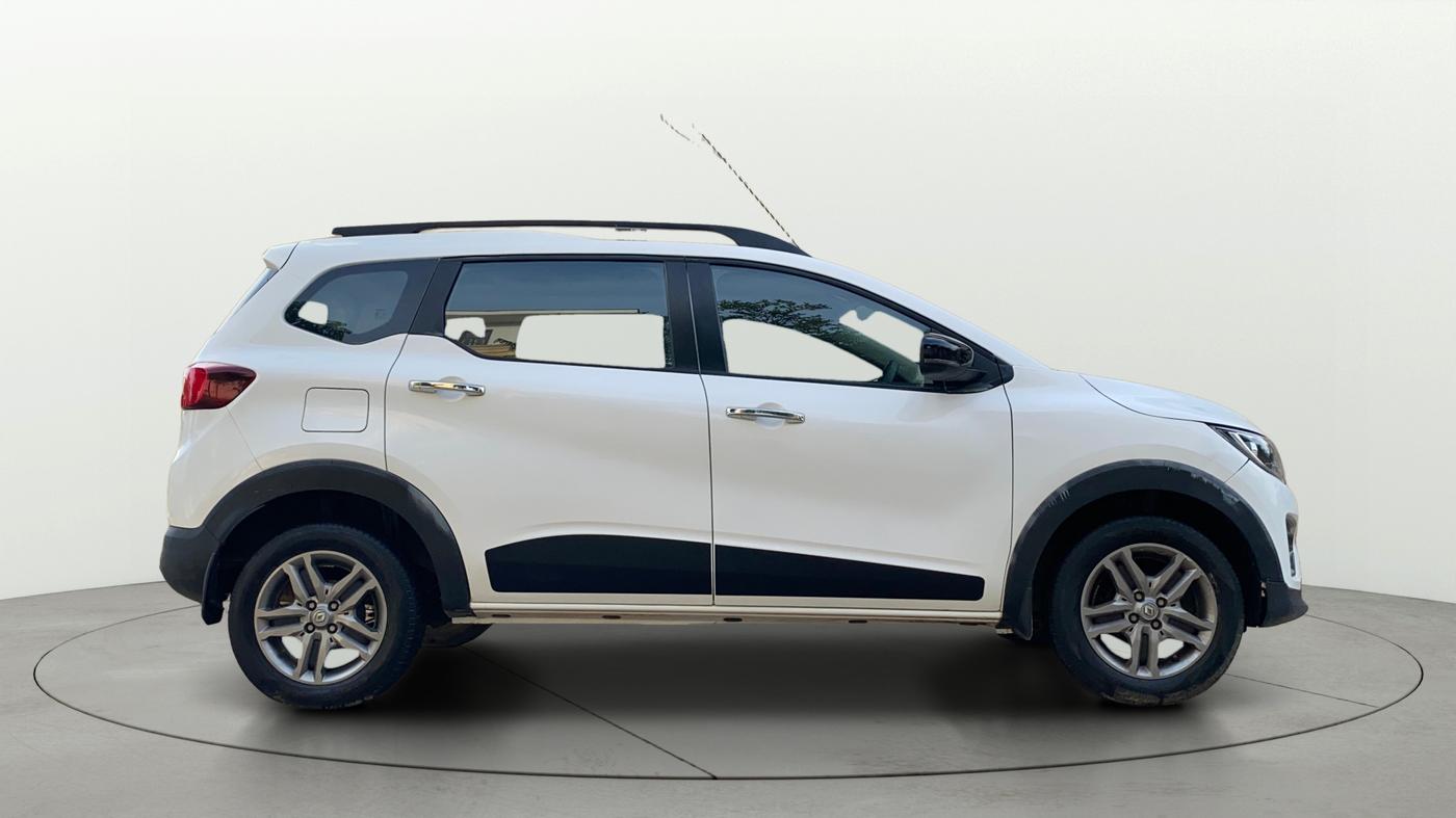 2024 Renault TRIBER RXZ, Petrol, Manual, 37,855 km, Right Side View