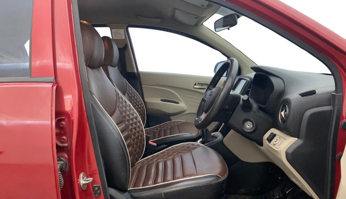 2019 Hyundai NEW SANTRO SPORTZ CNG, CNG, Manual, 91,203 km, Right Side Front Door Cabin
