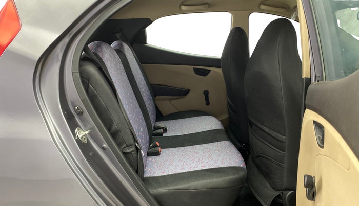 2015 Hyundai Eon ERA +, Petrol, Manual, 73,684 km, Right Side Rear Door Cabin