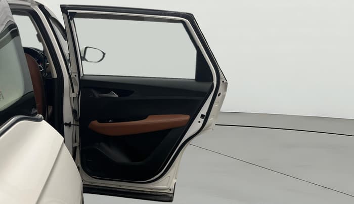 2020 MG HECTOR PLUS SHARP 1.5 PETROL TURBO DCT 6-STR, Petrol, Automatic, 52,464 km, RHS Rear Door
