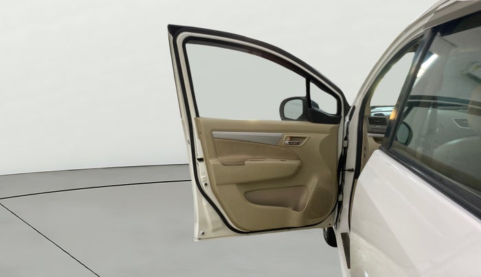 2015 Maruti Ertiga VXI CNG, CNG, Manual, 54,247 km, LHS Front Door