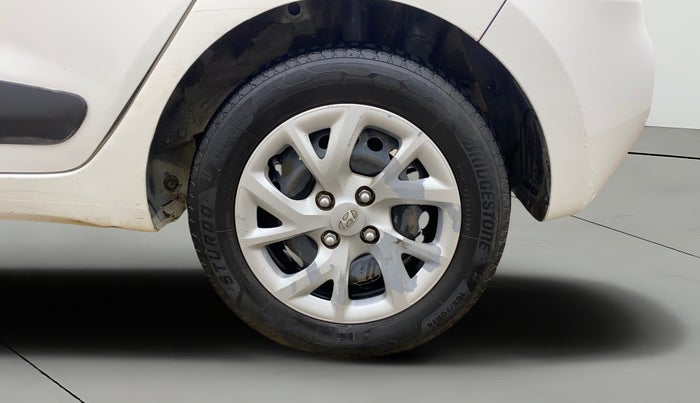 2017 Hyundai Grand i10 MAGNA 1.2 KAPPA VTVT, CNG, Manual, 65,305 km, Left Rear Wheel