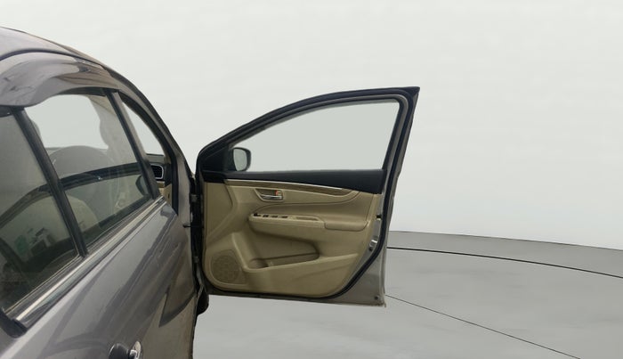 2021 Maruti Ciaz ALPHA  AT 1.5 SHVS PETROL, Petrol, Automatic, 53,305 km, RHS Front Door