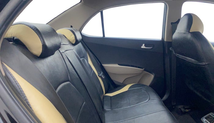 2015 Hyundai Xcent S 1.2, Petrol, Manual, 39,050 km, Right Side Rear Door Cabin