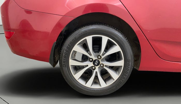 2016 Hyundai Verna 1.6 VTVT SX, Petrol, Manual, 31,268 km, Right Rear Wheel