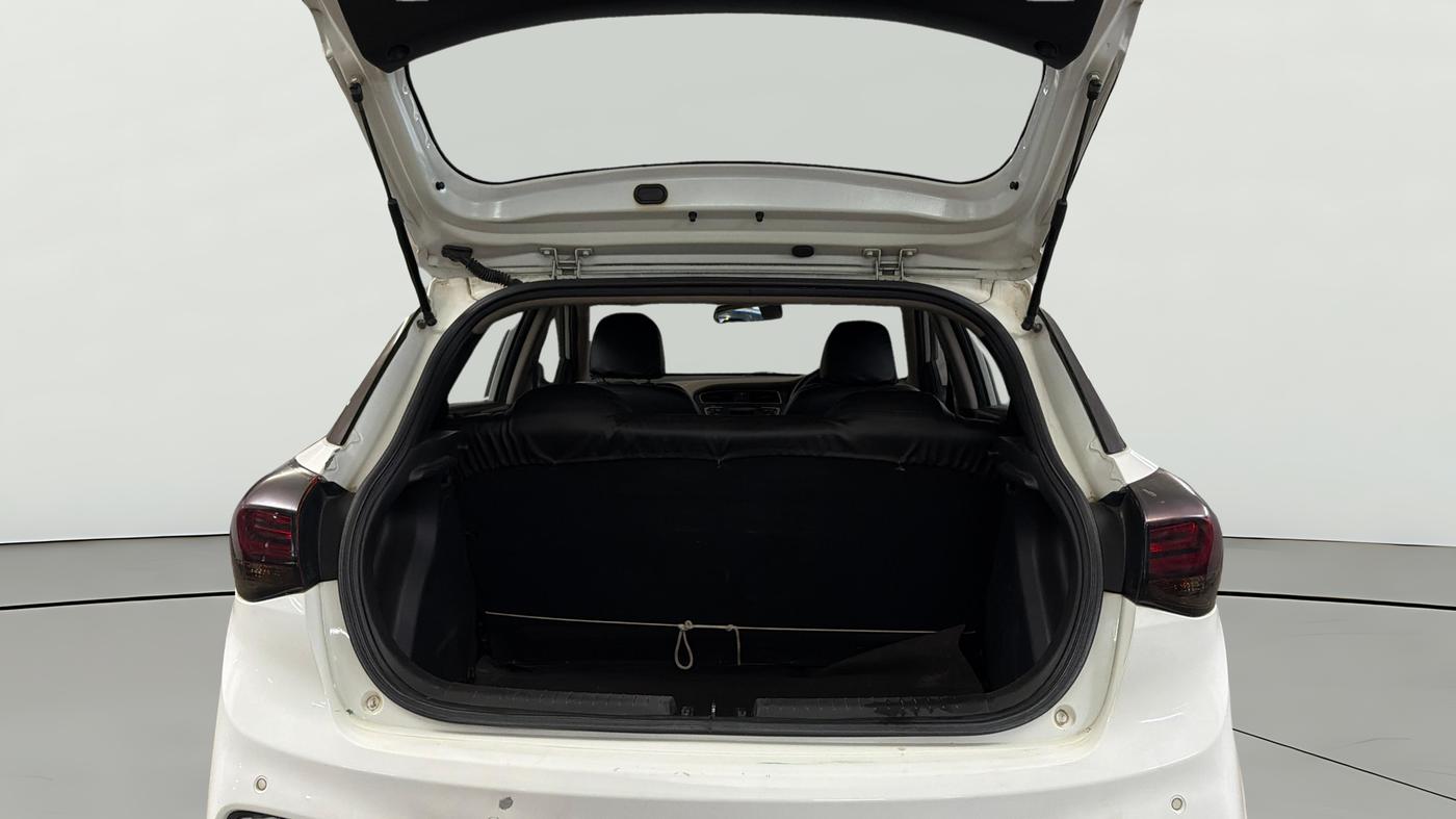 2019 Hyundai Elite i20 MAGNA PLUS 1.2, Petrol, Manual, 50,785 km, Boot Open Zoomed View