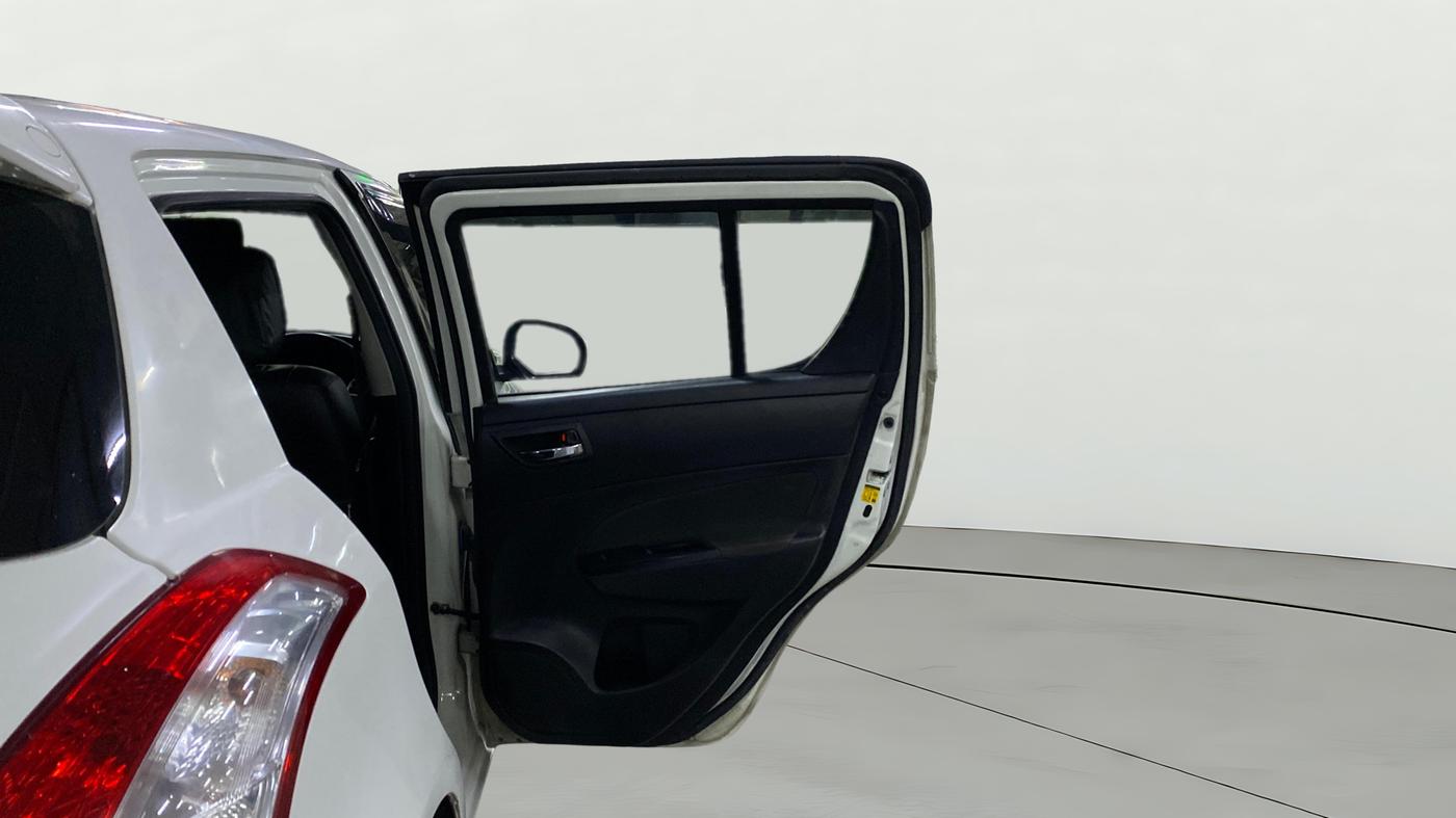 2016 Maruti Swift VDI, Diesel, Manual, 61,322 km, RHS Rear Door