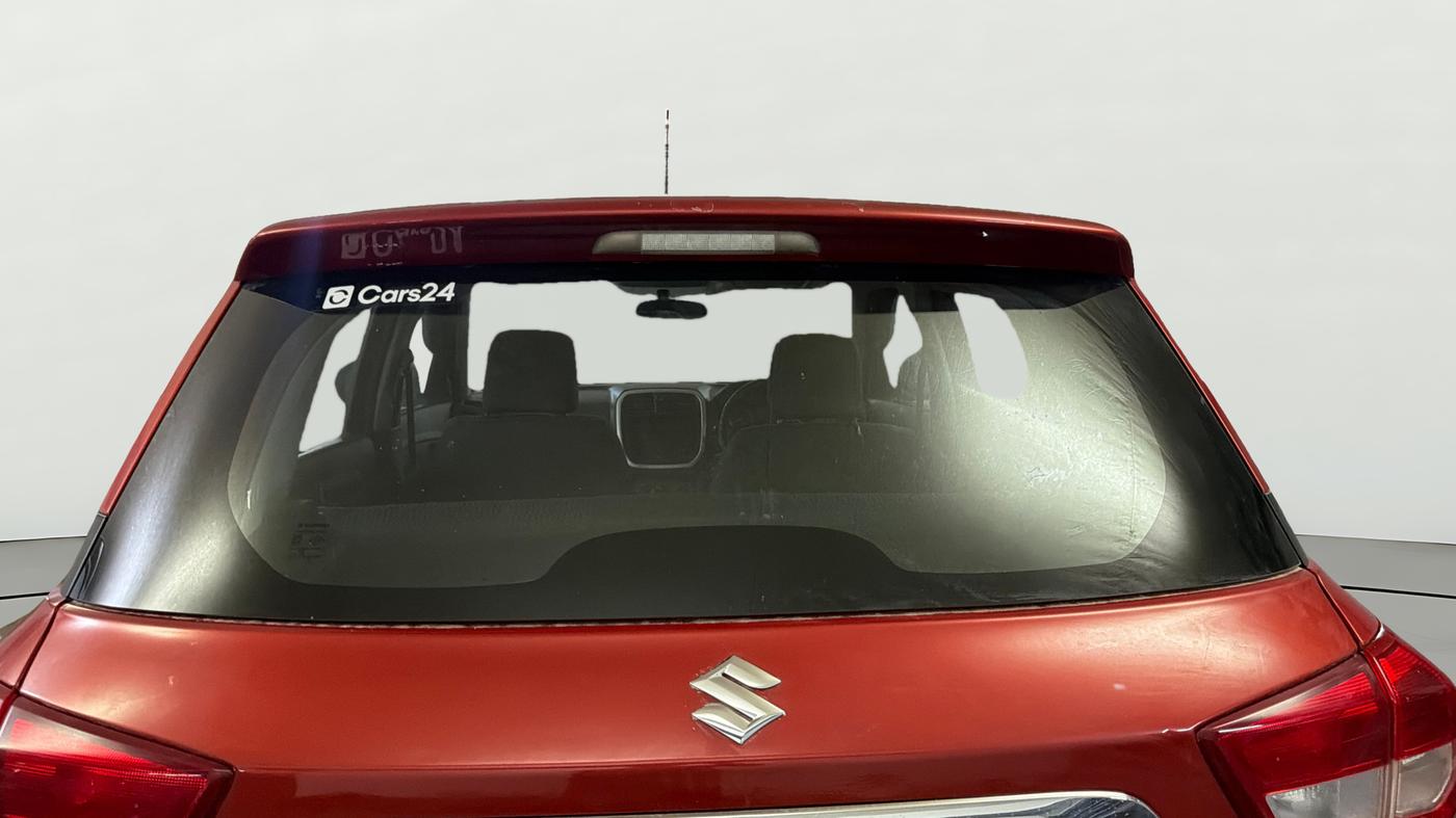 2018 Maruti Vitara Brezza LDI, Diesel, Manual, 1,32,045 km, Rear Windshield