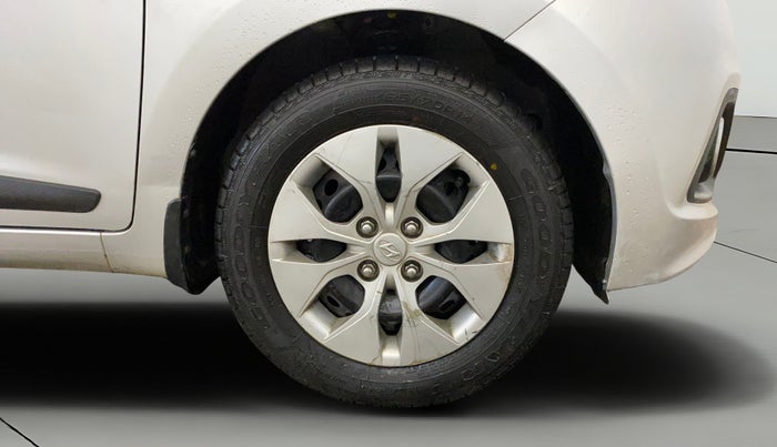 2015 Hyundai Xcent S 1.2, Petrol, Manual, 18,297 km, Right Front Wheel