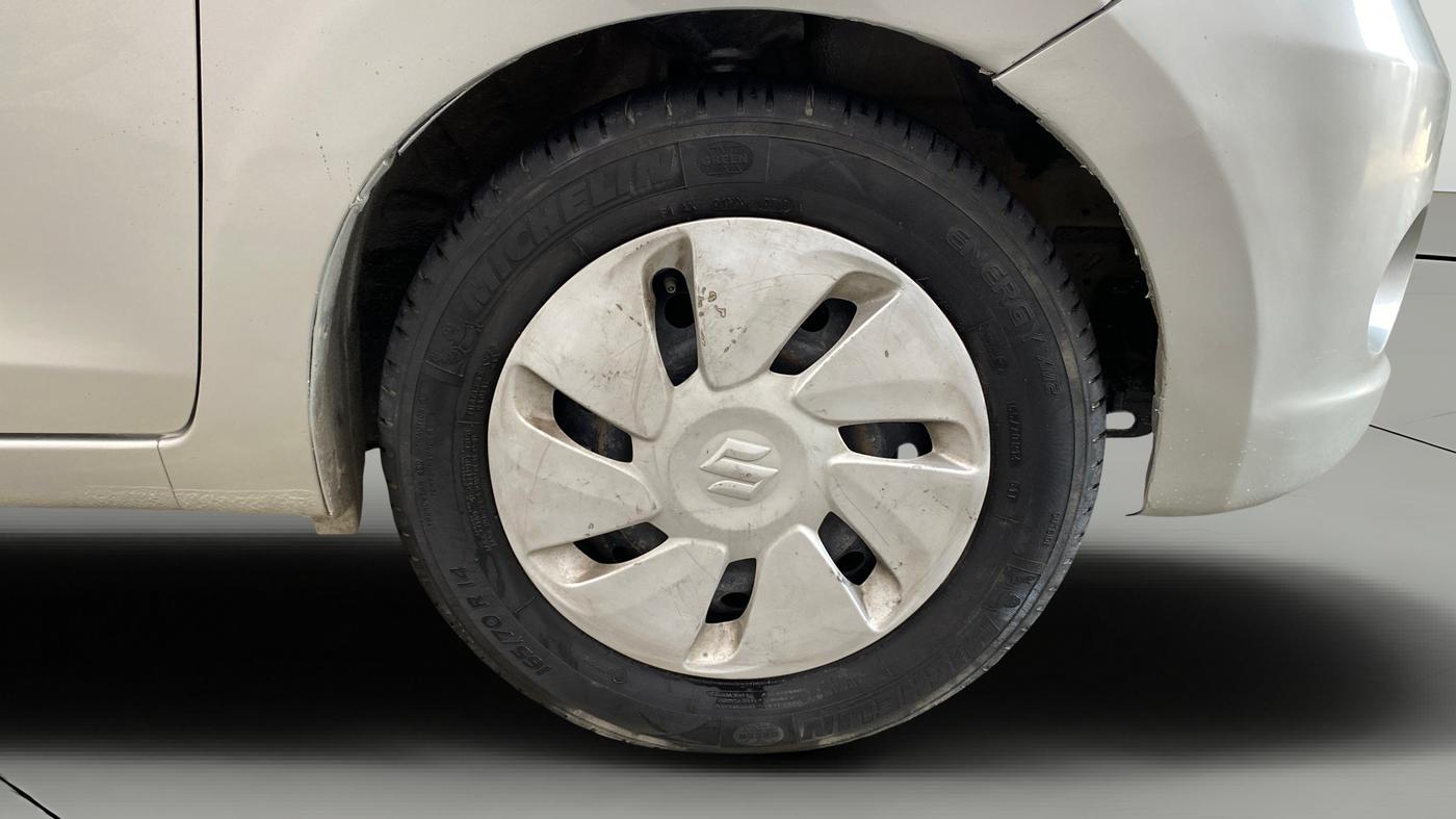 2014 Maruti Celerio VXI, Petrol, Manual, 66,421 km, Right Front Wheel