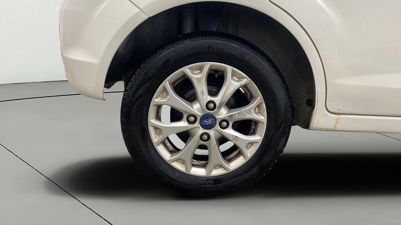 2013 Ford Figo TITANIUM 1.4 DIESEL, Diesel, Manual, 92,285 km, Right Rear Wheel