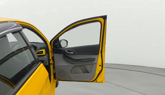 2020 Tata Tiago XZ PLUS PETROL, Petrol, Manual, 10,235 km, RHS Front Door