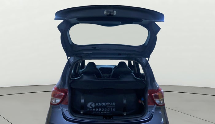 2017 Hyundai Grand i10 SPORTZ 1.2 KAPPA VTVT, CNG, Manual, 1,07,596 km, Boot Door Open