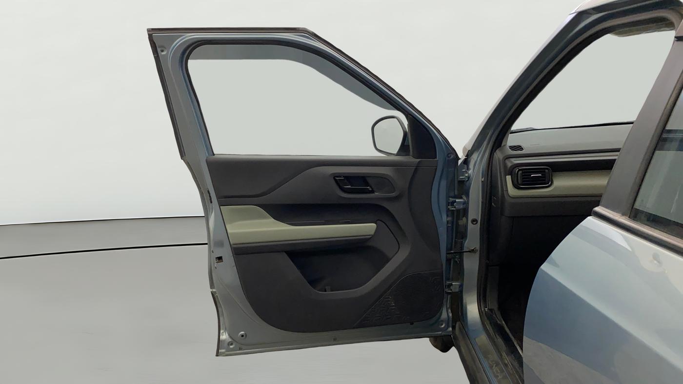 2022 Tata PUNCH ADVENTURE MT, Petrol, Manual, 35,641 km, LHS Front Door