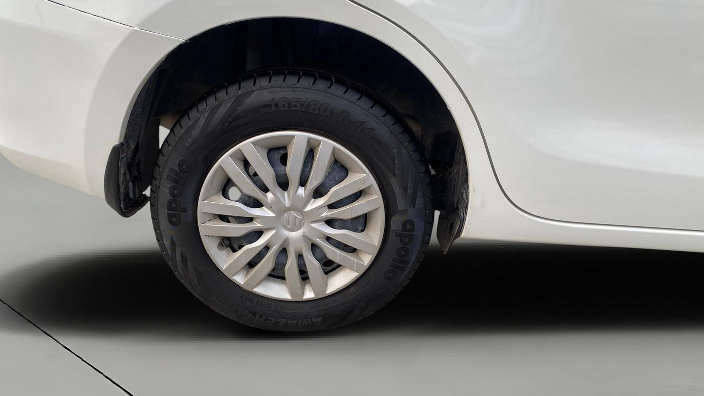 2022 Maruti Dzire VXI CNG, CNG, Manual, 77,499 km, Right Rear Wheel