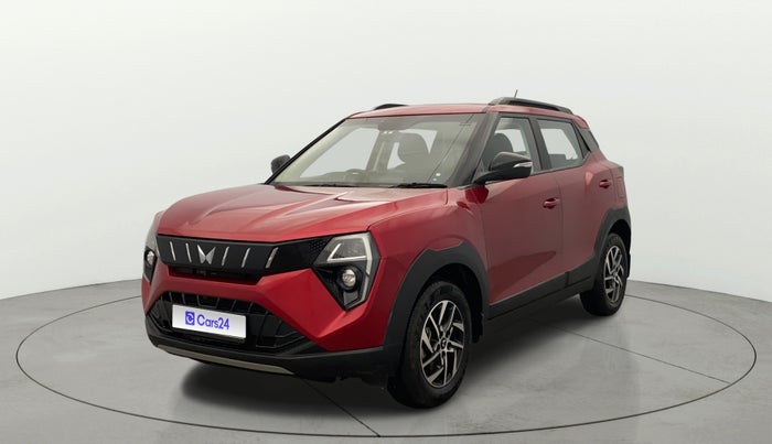 2024 Mahindra XUV 3XO AX5 1.2 L TCMPFi, Petrol, Manual, 28,471 km, Left Front Diagonal