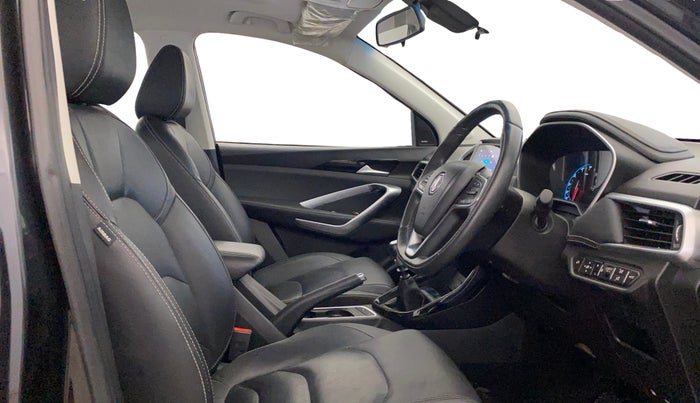 2020 MG HECTOR SHARP 2.0 DIESEL, Diesel, Manual, 40,062 km, Right Side Front Door Cabin