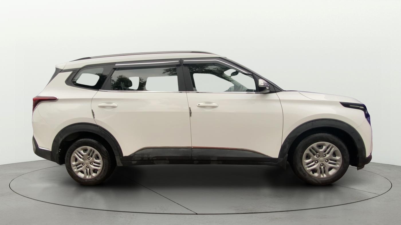 2023 KIA CARENS PRESTIGE 1.5 PETROL 7 STR, Petrol, Manual, 47,620 km, Right Side View