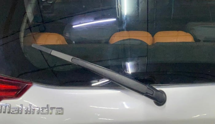 2018 Mahindra XUV500 W9 AT, Diesel, Automatic, 88,814 km, Rear Wiper