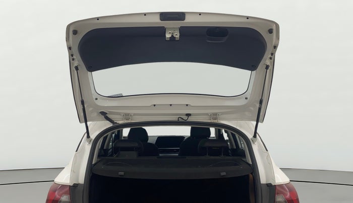 2022 Hyundai NEW I20 ASTA (O) 1.2 AT, Petrol, Automatic, 14,464 km, Boot Door Open