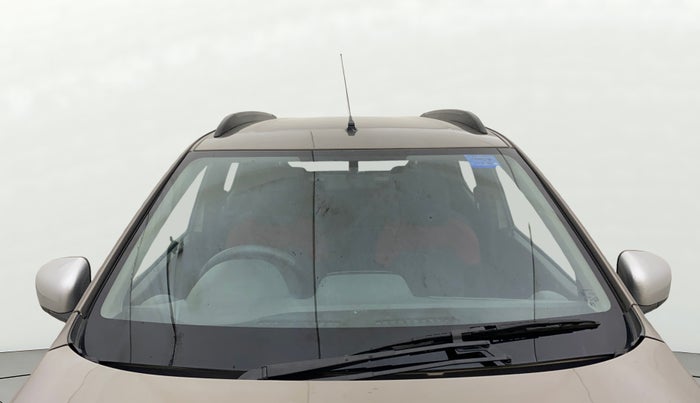 2017 Renault Kwid RXT 1.0, Petrol, Manual, 37,707 km, Front Windshield