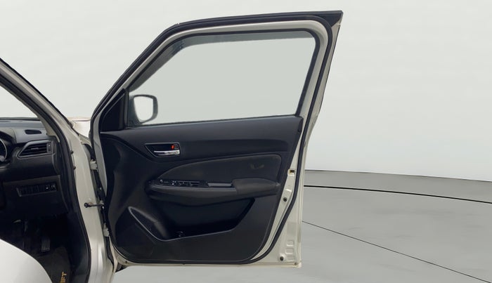 2020 Maruti Swift VXI, Petrol, Manual, 28,017 km, RHS Front Door
