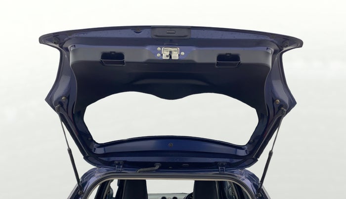 2022 Maruti Swift VXI AMT, Petrol, Automatic, 39,660 km, Boot Door Open