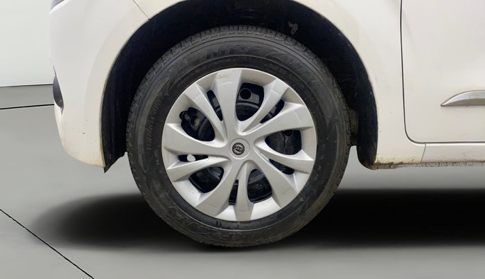 2020 Maruti New Wagon-R ZXI 1.2 AMT, Petrol, Automatic, 35,466 km, Left Front Wheel