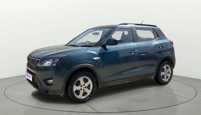 2023 Mahindra XUV300 W6 1.2 PETROL AMT, Petrol, Automatic, 43,246 km, Left Front Diagonal