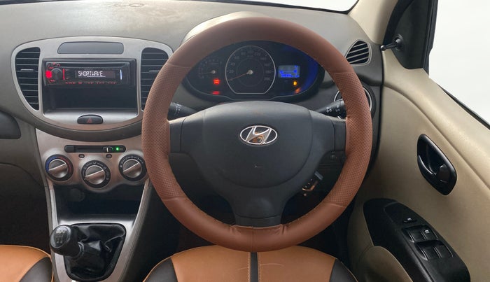 2015 Hyundai i10 MAGNA 1.1, Petrol, Manual, 36,836 km, Steering Wheel Close Up