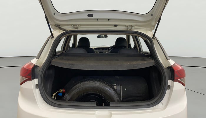 2017 Hyundai Elite i20 MAGNA 1.2, CNG, Manual, 55,326 km, Boot Open Zoomed View