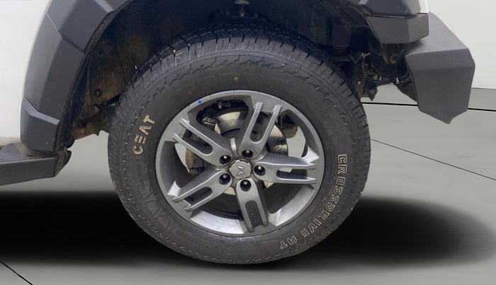 2024 Mahindra Thar LX P 2WD AT HT, Petrol, Automatic, 8,880 km, Right Front Wheel