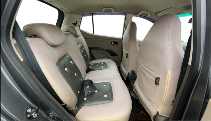 2012 Hyundai i10 SPORTZ 1.2, Petrol, Manual, 90,733 km, Right Side Rear Door Cabin