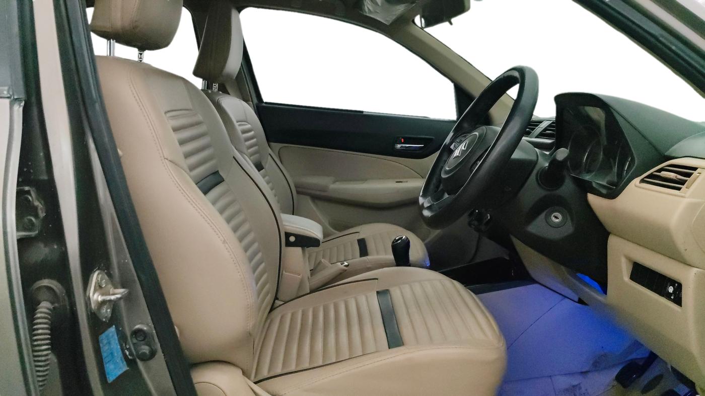 2018 Maruti Dzire VXI, CNG, Manual, 94,982 km, Right Side Front Door Cabin