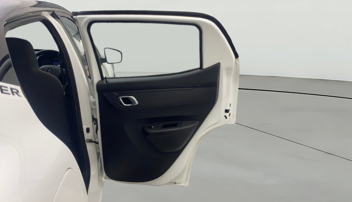 2024 Renault Kwid CLIMBER AMT 1.0, Petrol, Automatic, 5,049 km, RHS Rear Door