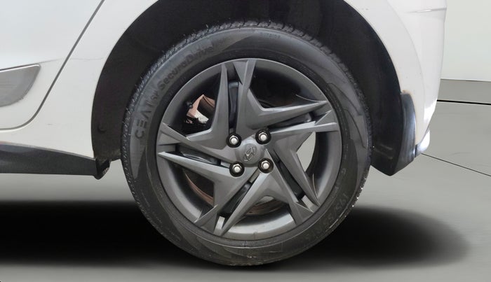 2023 Hyundai NEW I20 SPORTZ 1.2 MT, Petrol, Manual, 8,530 km, Left Rear Wheel