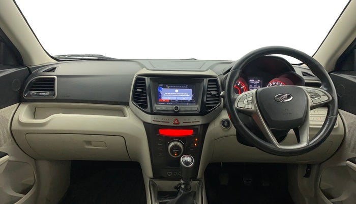 2020 Mahindra XUV300 W8 (O) 1.2 PETROL, Petrol, Manual, 1,04,286 km, Dashboard