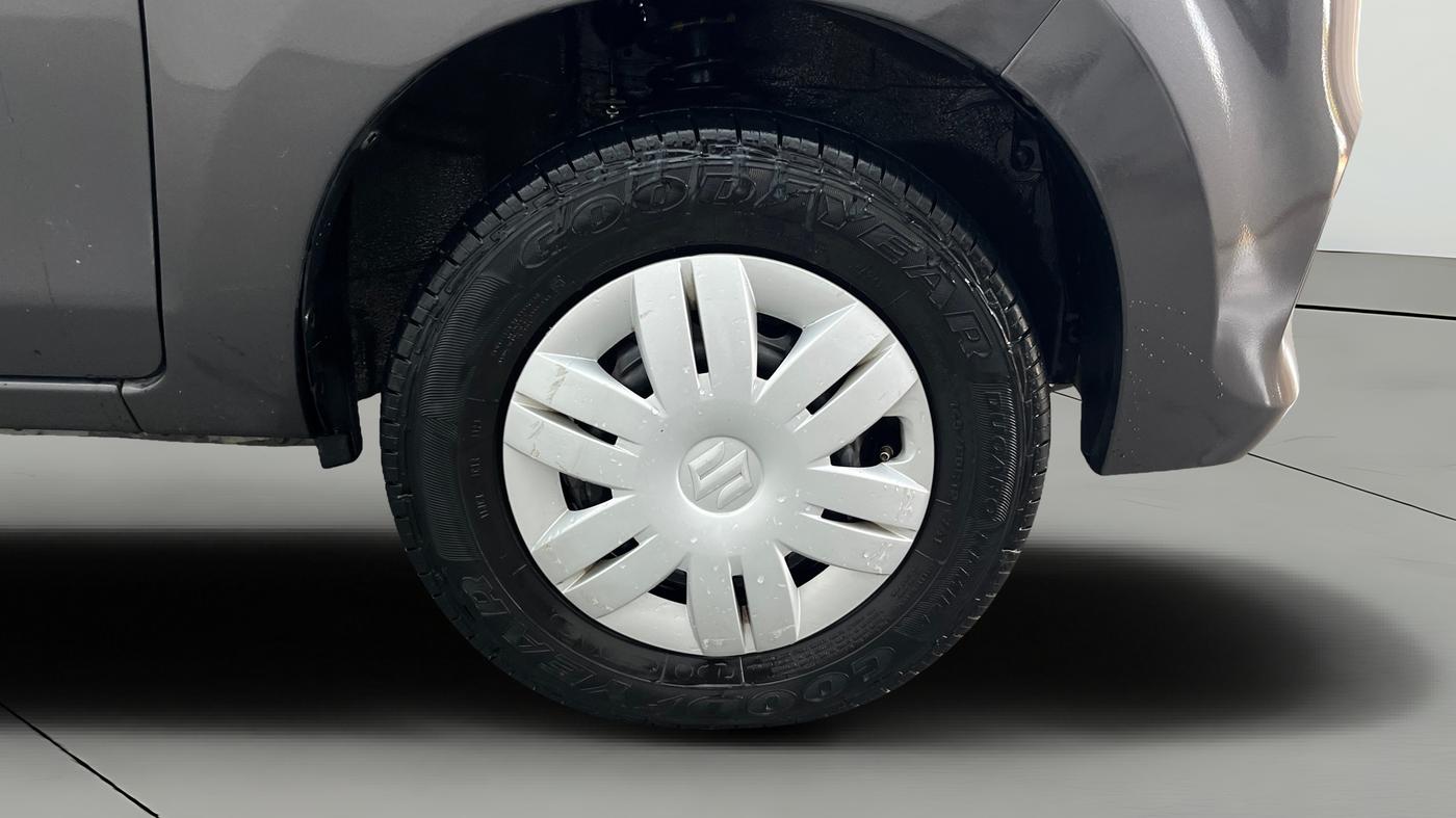 2018 Maruti Alto 800 LXI, Petrol, Manual, 58,374 km, Right Front Wheel