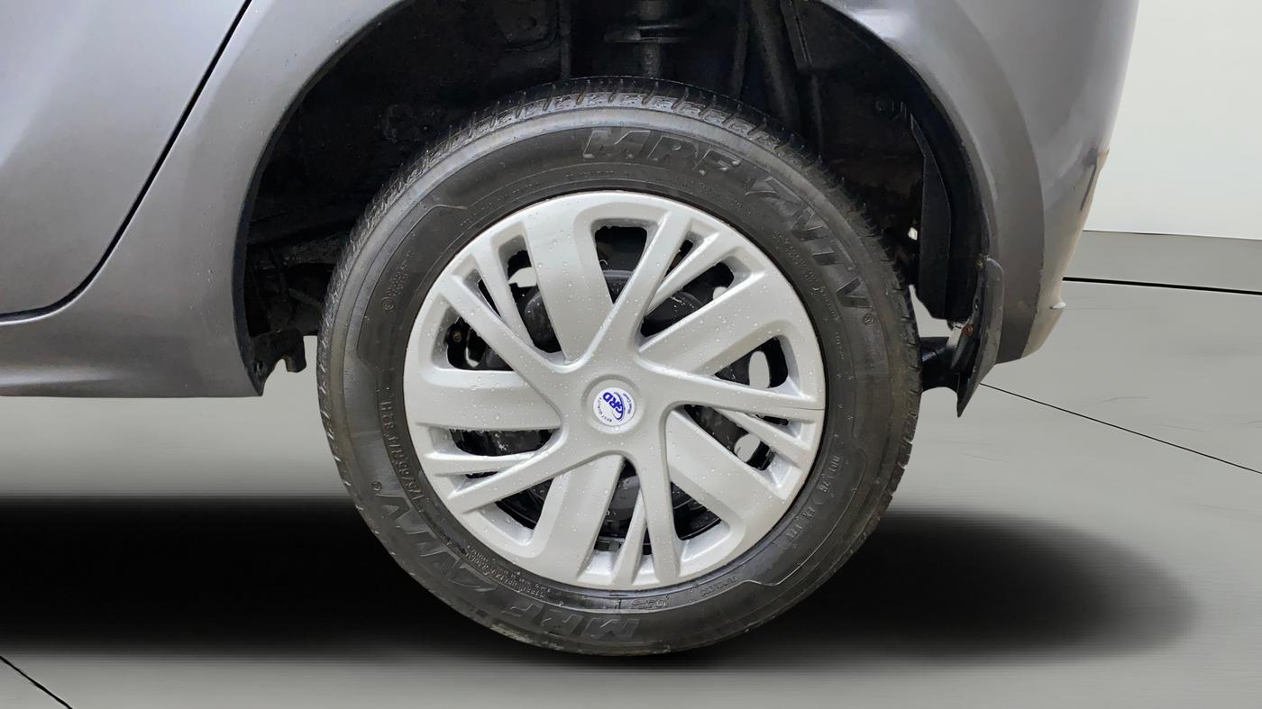 2022 Tata Tiago XM CNG, CNG, Manual, 90,117 km, Left Rear Wheel