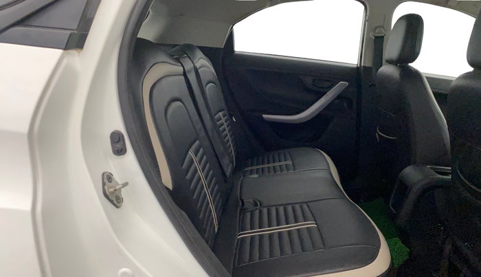 2022 Tata NEXON XM SUNROOF PETROL, Petrol, Manual, 88,435 km, Right Side Rear Door Cabin