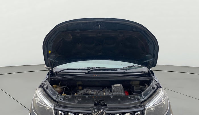 2019 Mahindra MARAZZO M2 8 STR, Diesel, Manual, 1,15,714 km, Open Bonet