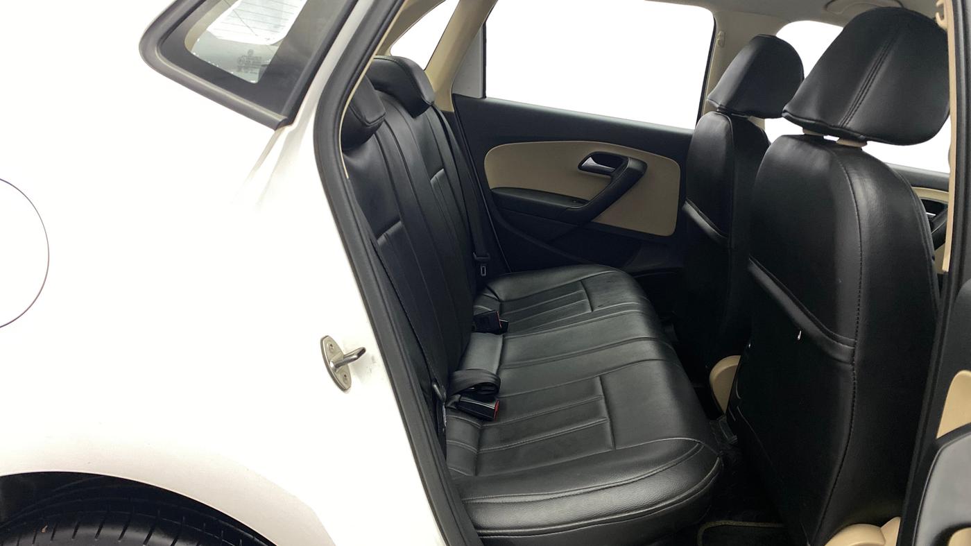 2016 Volkswagen Ameo HIGHLINE1.2L, Petrol, Manual, 70,200 km, Right Side Rear Door Cabin