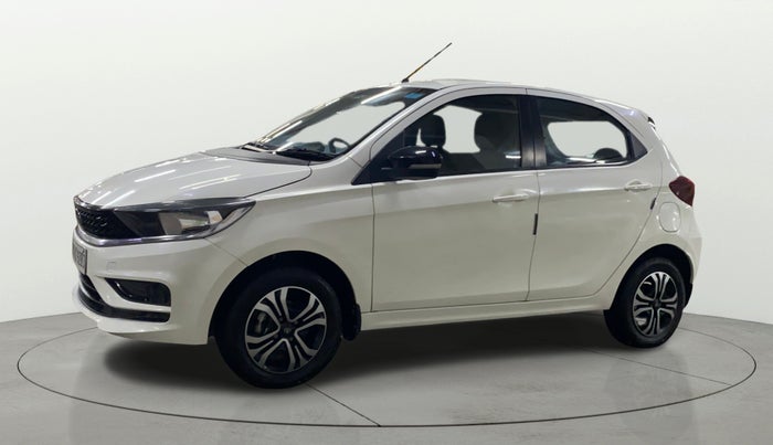 2024 Tata Tiago XT (O) PETROL, Petrol, Manual, 12,112 km, Left Front Diagonal